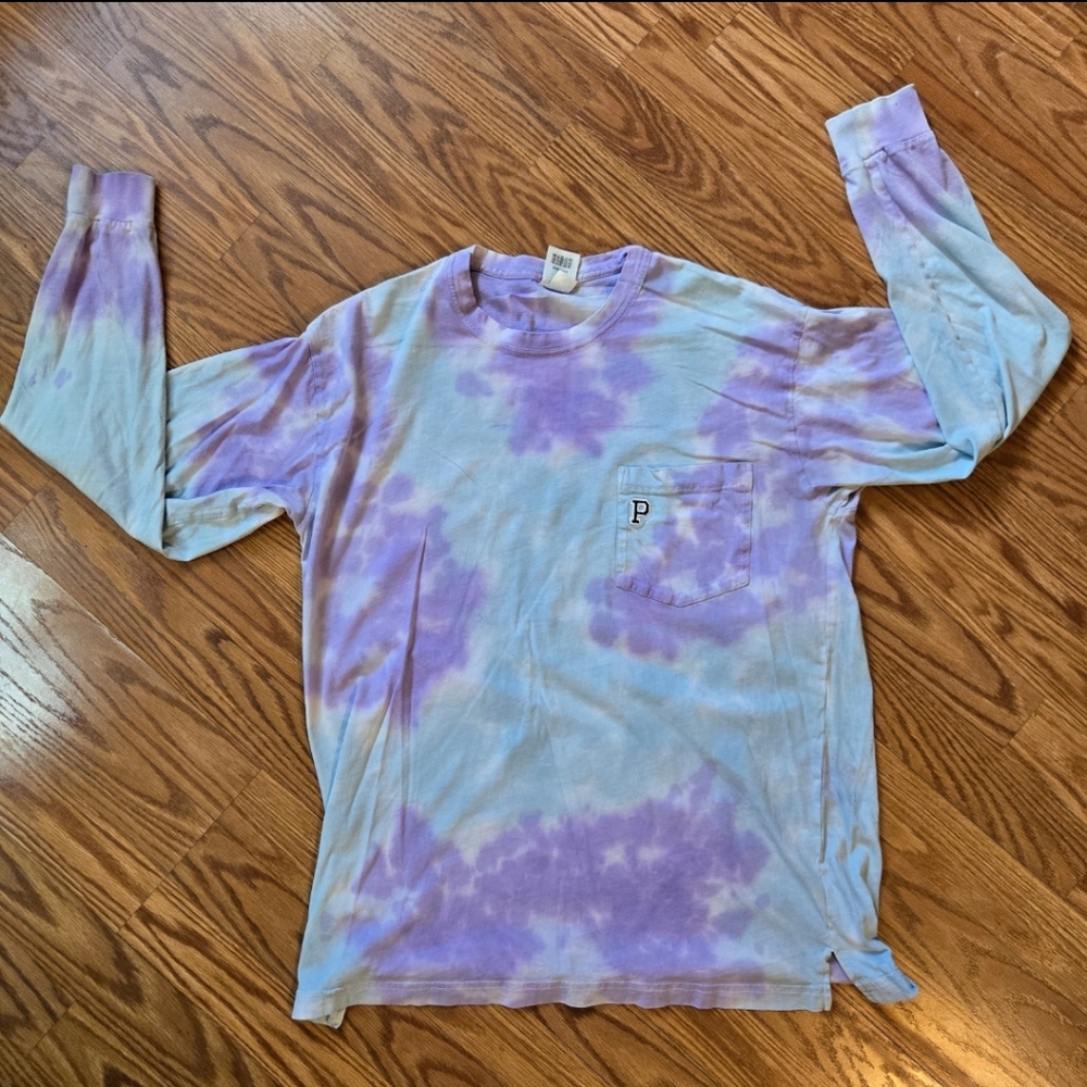 PINK Victoria's Secret Lavender Tie-Dye Tee